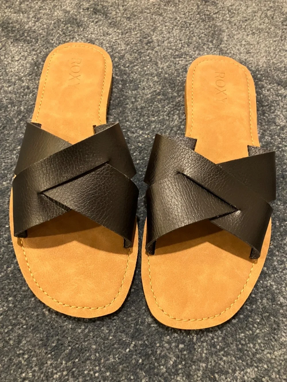 Roxy Andreya Slide Sandals (US Women’s 8/9) - Picture 2 of 3